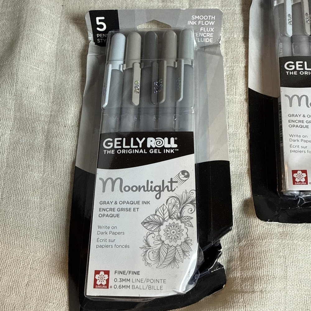 Gelly Roll Moonlight 5 Pack, 06 Fine point, Opaque Gray Gel Pens, Creamy Smoo...